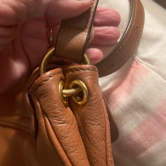 Marc Jacob’s 10x9x3 - Picture 9 of 10